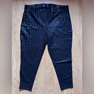Torrid Black Mermaid Scale Leggings Size 4